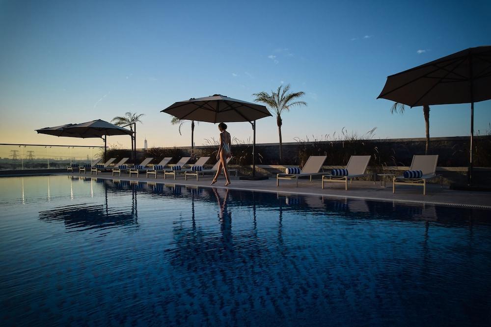 Novotel Jumeirah Village Triangle Dubai Exterior foto