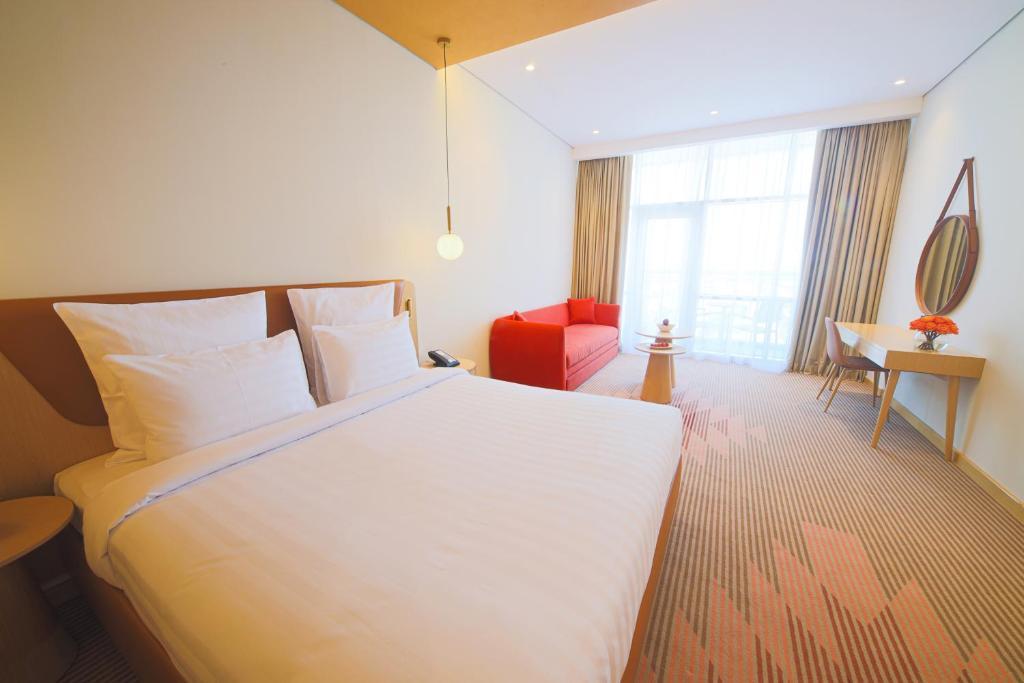 Novotel Jumeirah Village Triangle Dubai Exterior foto